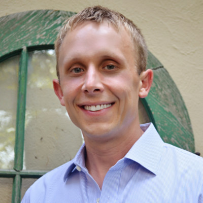 How Micheel Brown went from freelance writer to 10 person agency to $200k MRR content creation SaaS