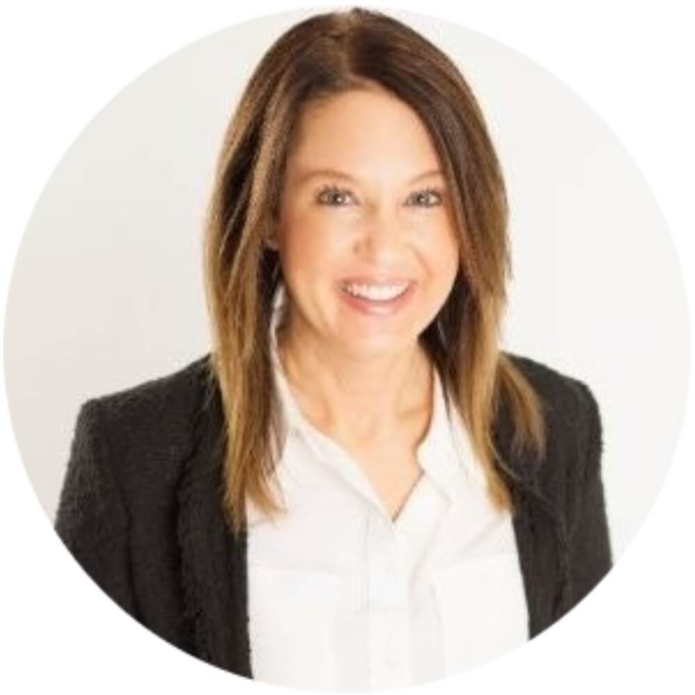Should you use SAFE Priced Equity or use a Convertible Note to Fund Your SaaS with Leslee Cohen